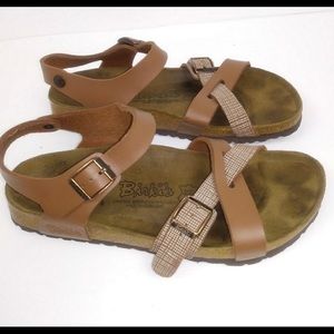 Birkenstock’s Brown Size 9